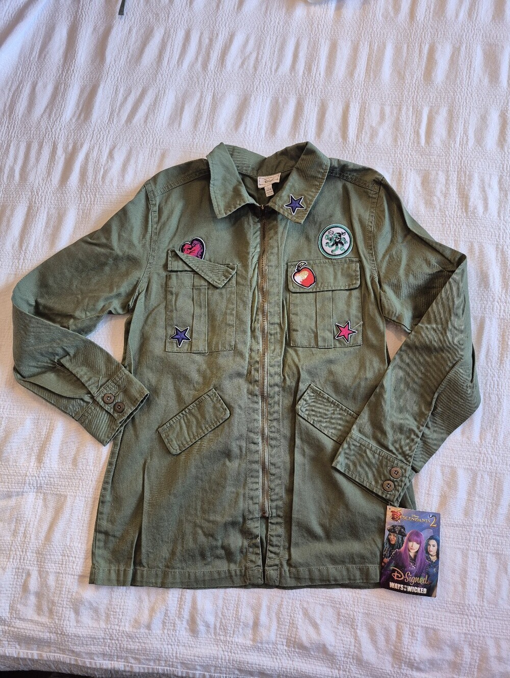 Disney D-Signed Descendants jacket girls Large 14/16 olive green, full zip NWT